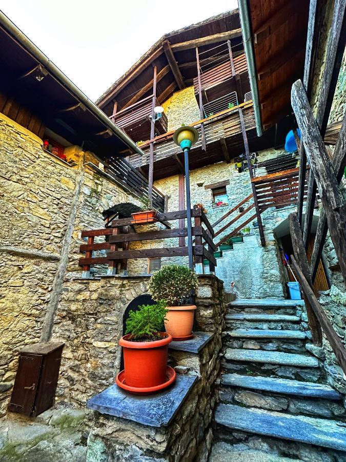 Meizon - La Montagna, Pila, Crevacol, Aosta E Valpelline Gignod Экстерьер фото